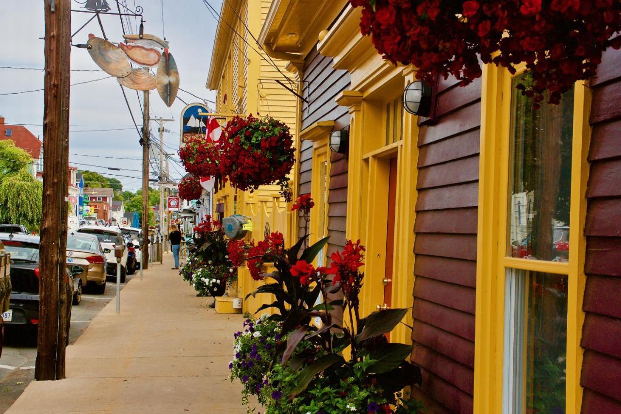 Rum Runner Inn Lunenburg Eksteriør bilde